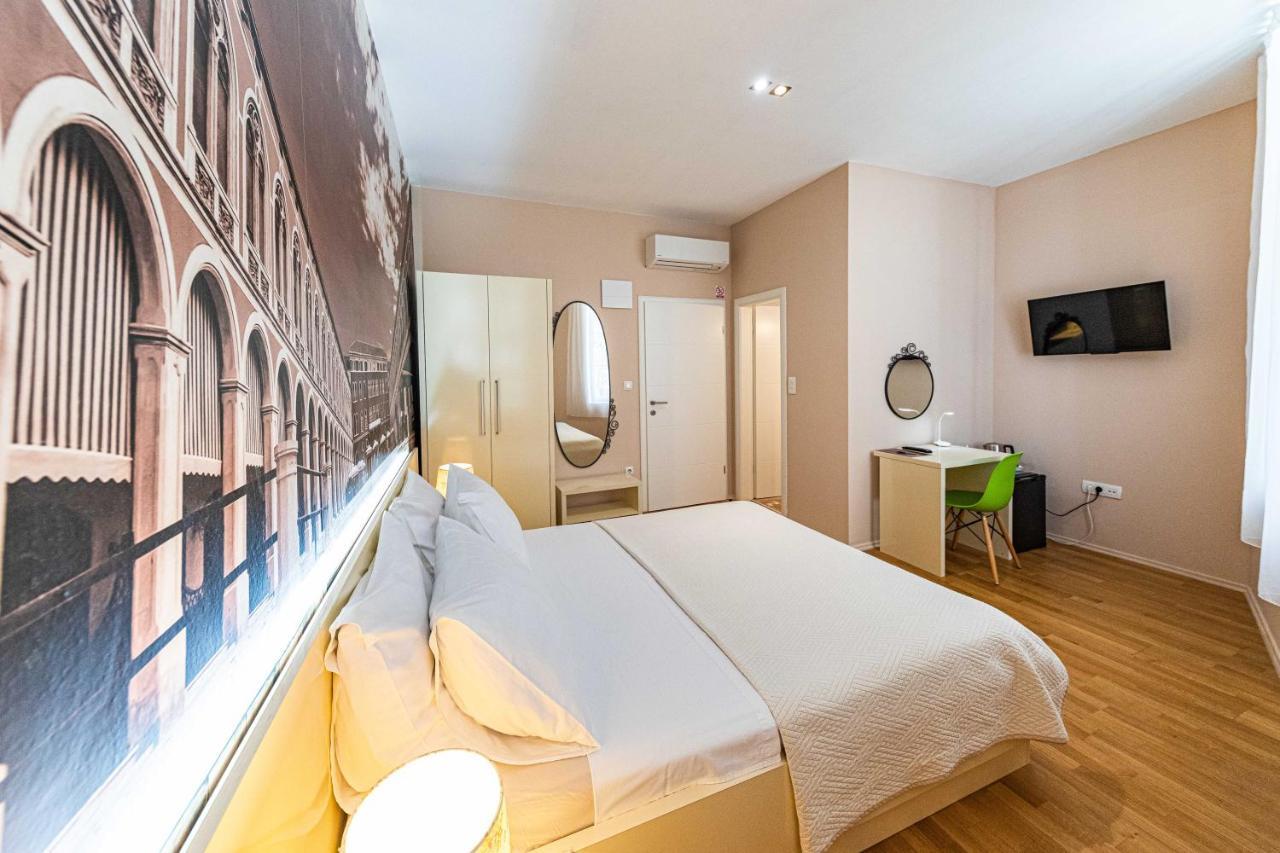 Pjaca City Rooms Split Exterior photo
